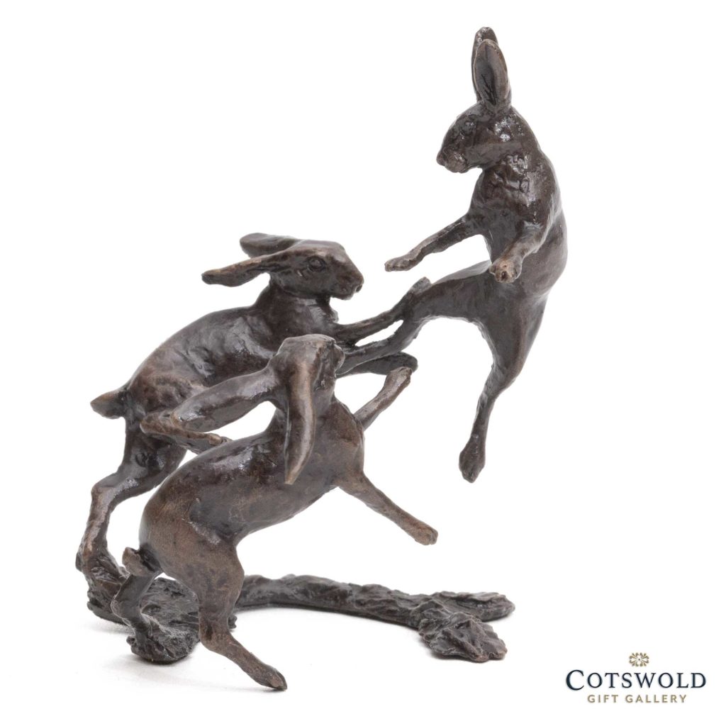 Richard Cooper Bronze Miniature Hares Dancing 2 1024x1024