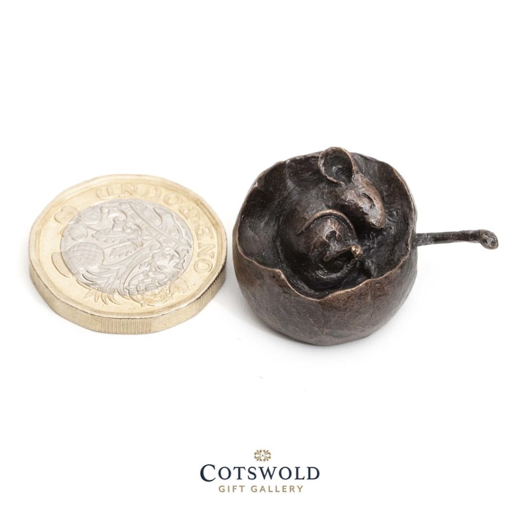 Richard Cooper Bronze Miniature Mouse In Acorn 3 1024x1024