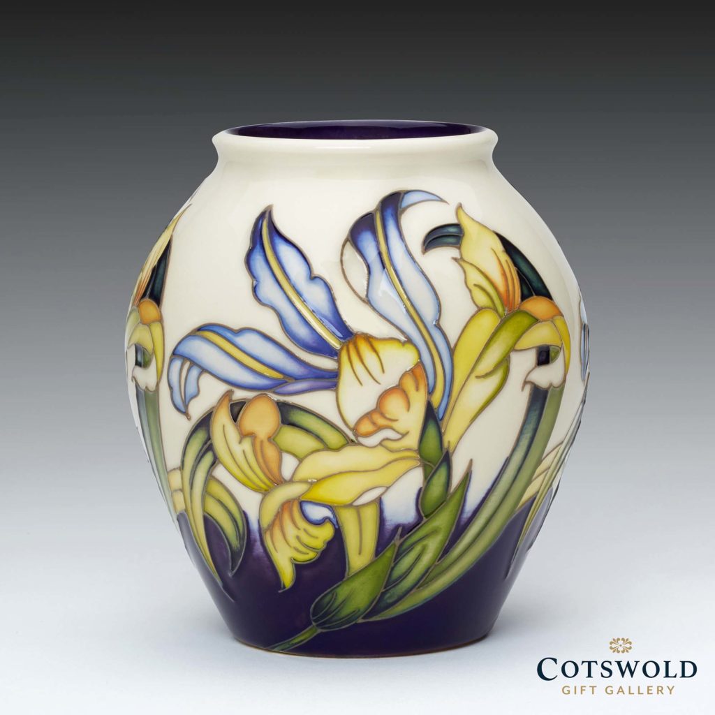 Moorcroft Pottery Italian Iris Vase 01 1024x1024