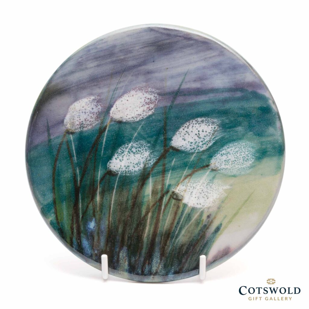 Highland Stoneware Cotton Grass Small Round Stand 1024x1024