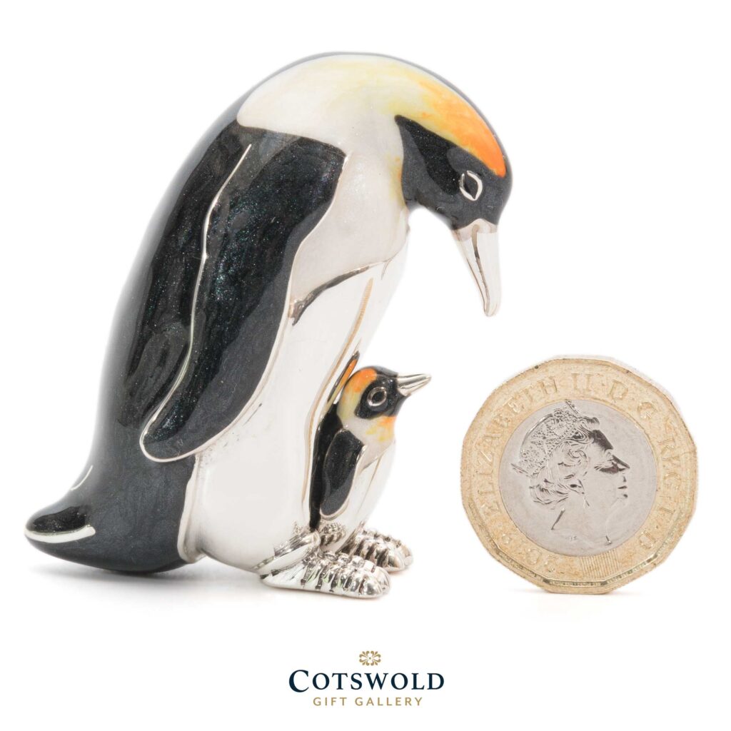 Saturno Silver Penguin With Chick 1 1024x1024