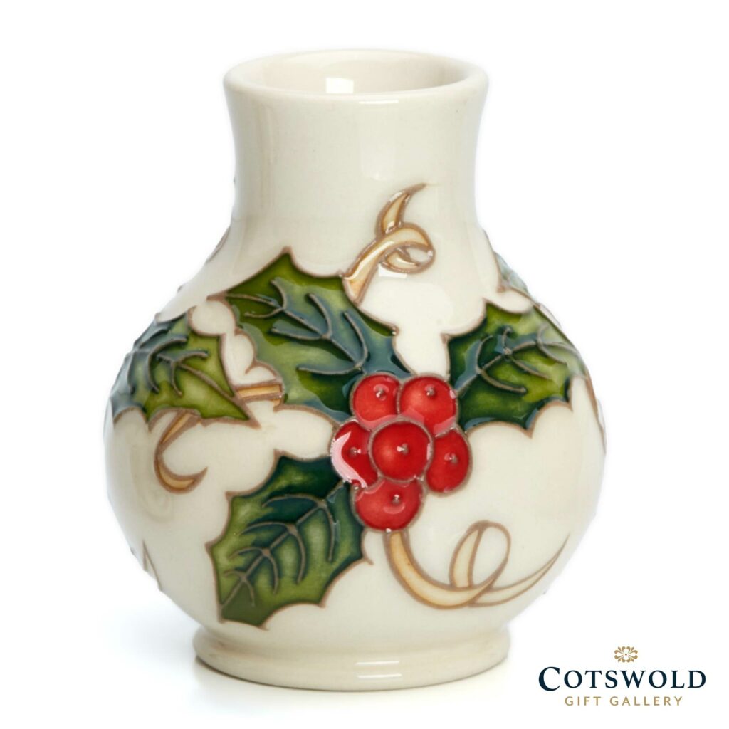 Moorcroft Pottery Christmas Miniature Twist Of Berries 8692 1024x1024