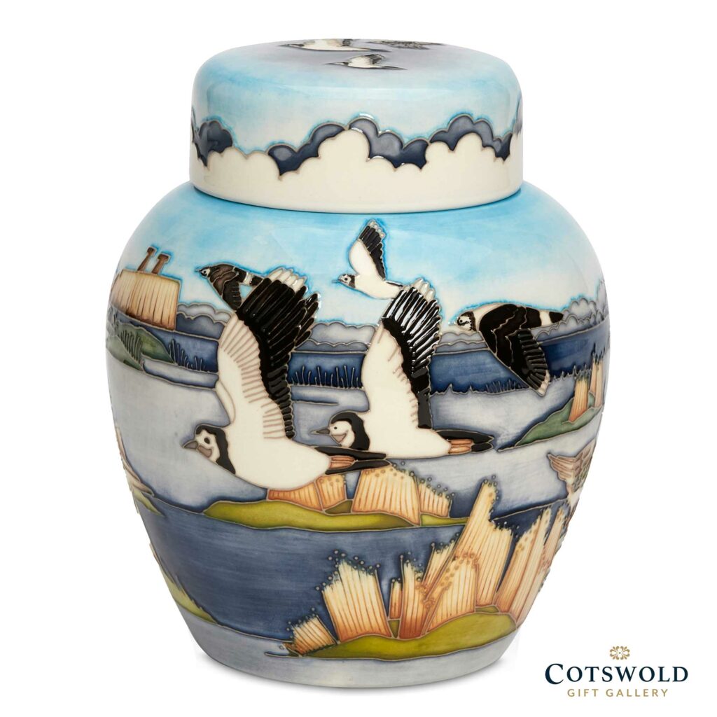 Moorcroft Pottery RSPB Rainham Marshes Collection Lapwings 03 1024x1024