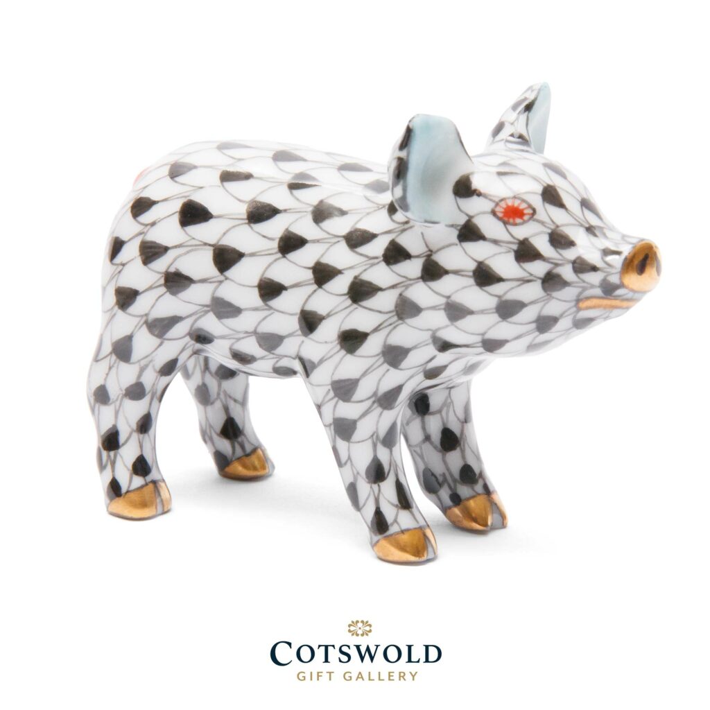 Herend Porcelain Little Pig Standing Black 02 1024x1024