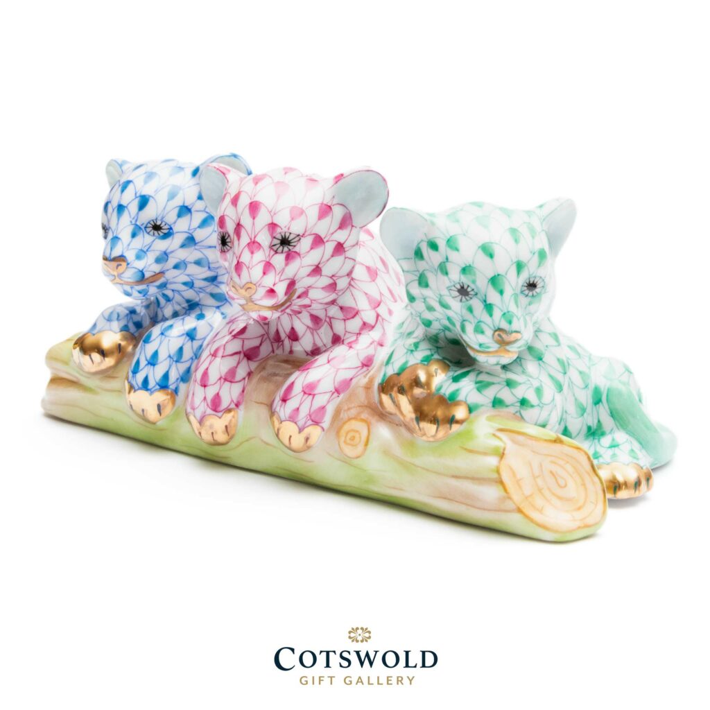 Herend Porcelain Baby Siberian Tigers 15931 1 1024x1024