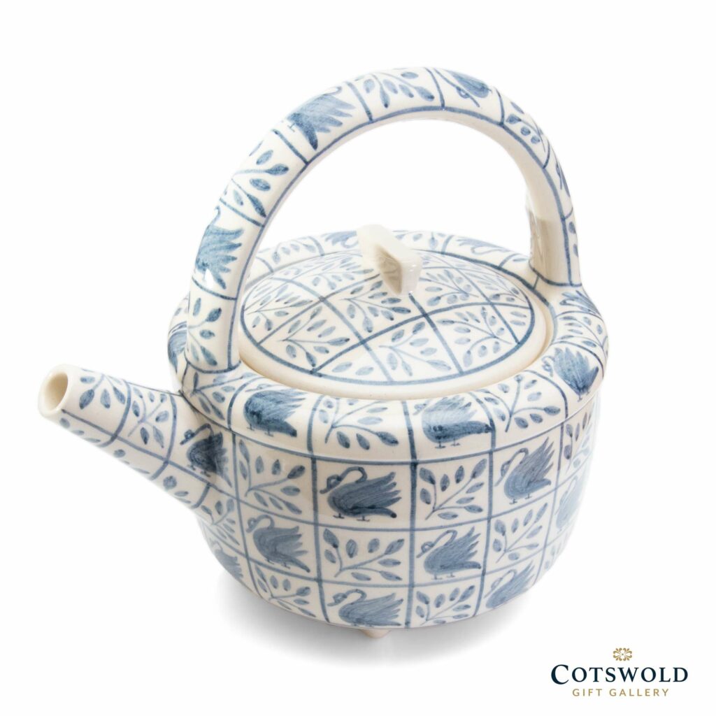 Sally Tuffin Swan Teapot 1 1024x1024
