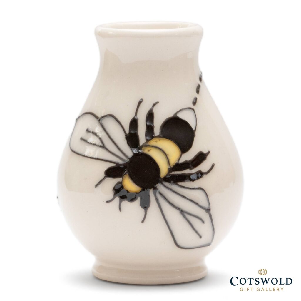Moorcroft Pottery Bees For Tea 01 1 1024x1024