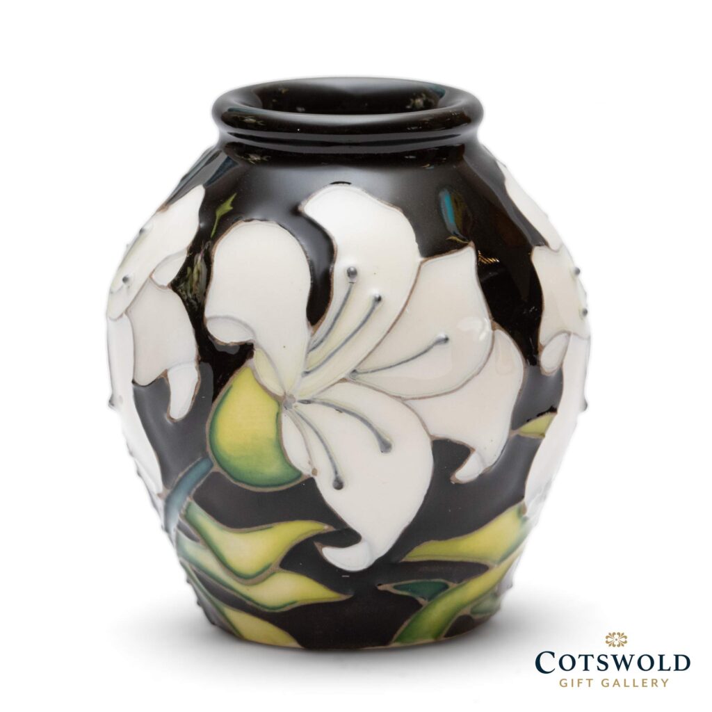 Moorcroft Pottery White Lily Miniature Vase 1 1024x1024